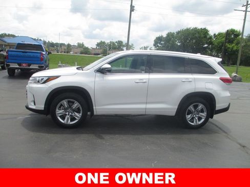 Used 2019 Toyota Highlander Limited AWD/4WD image 10