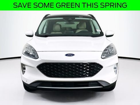 Certified 2022 Ford Escape Titanium w/ Class II Trailer Tow Package AWD/4WD image 2