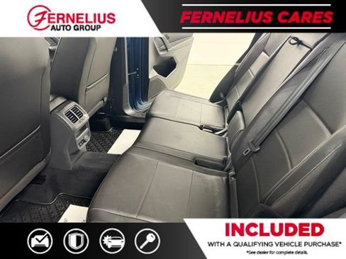 Used 2018 Volkswagen Tiguan SEL AWD/4WD image 25
