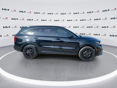 Certified 2023 Kia Sorento SX FWD image 9