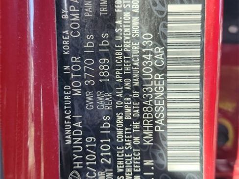 Used 2020 Hyundai Venue SE image 18