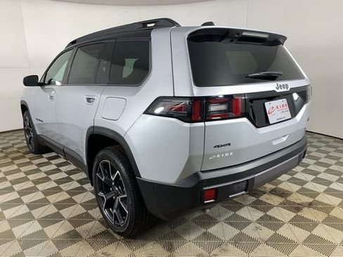 New 2026 Jeep Cherokee Overland w/ Trailer Tow Group AWD/4WD image 4