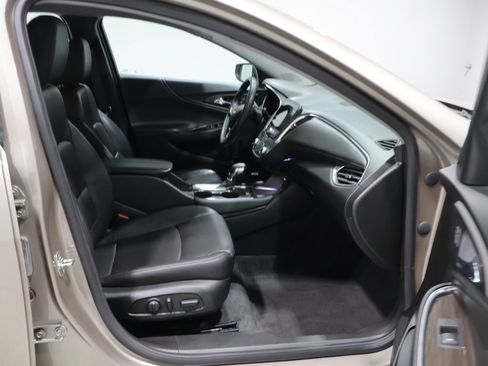 Used 2024 Chevrolet Malibu LT FWD image 22