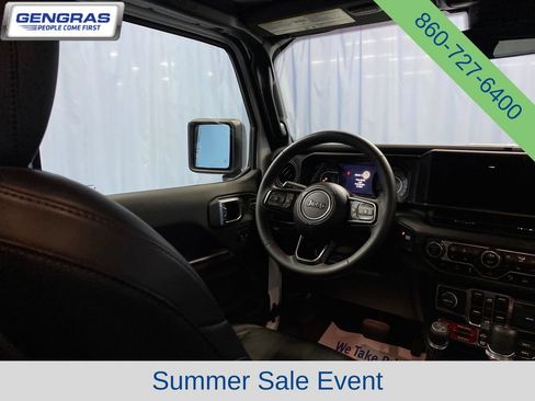 Certified 2024 Jeep Gladiator Rubicon AWD/4WD image 37