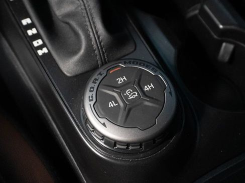 Used 2024 Ford Bronco Outer Banks AWD/4WD image 30