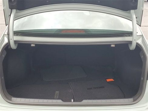 Used 2025 Kia K4 EX image 32