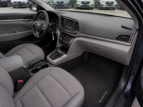 Used 2018 Hyundai Elantra SEL FWD image 11
