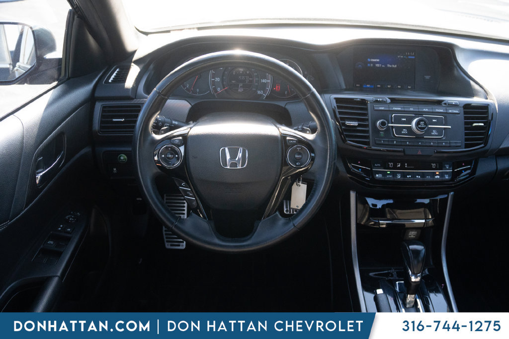 Used 2016 Honda Accord Sport image 5