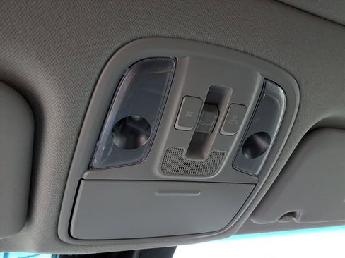 Used 2022 Kia Niro EX Premium image 29