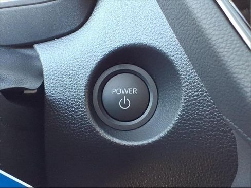 Certified 2026 Toyota Corolla Cross XSE w/ Convenience Package image 24