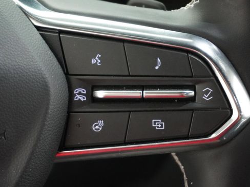 Used 2025 Chevrolet Traverse High Country image 24