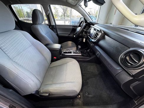 Used 2021 Toyota Tacoma SR image 45