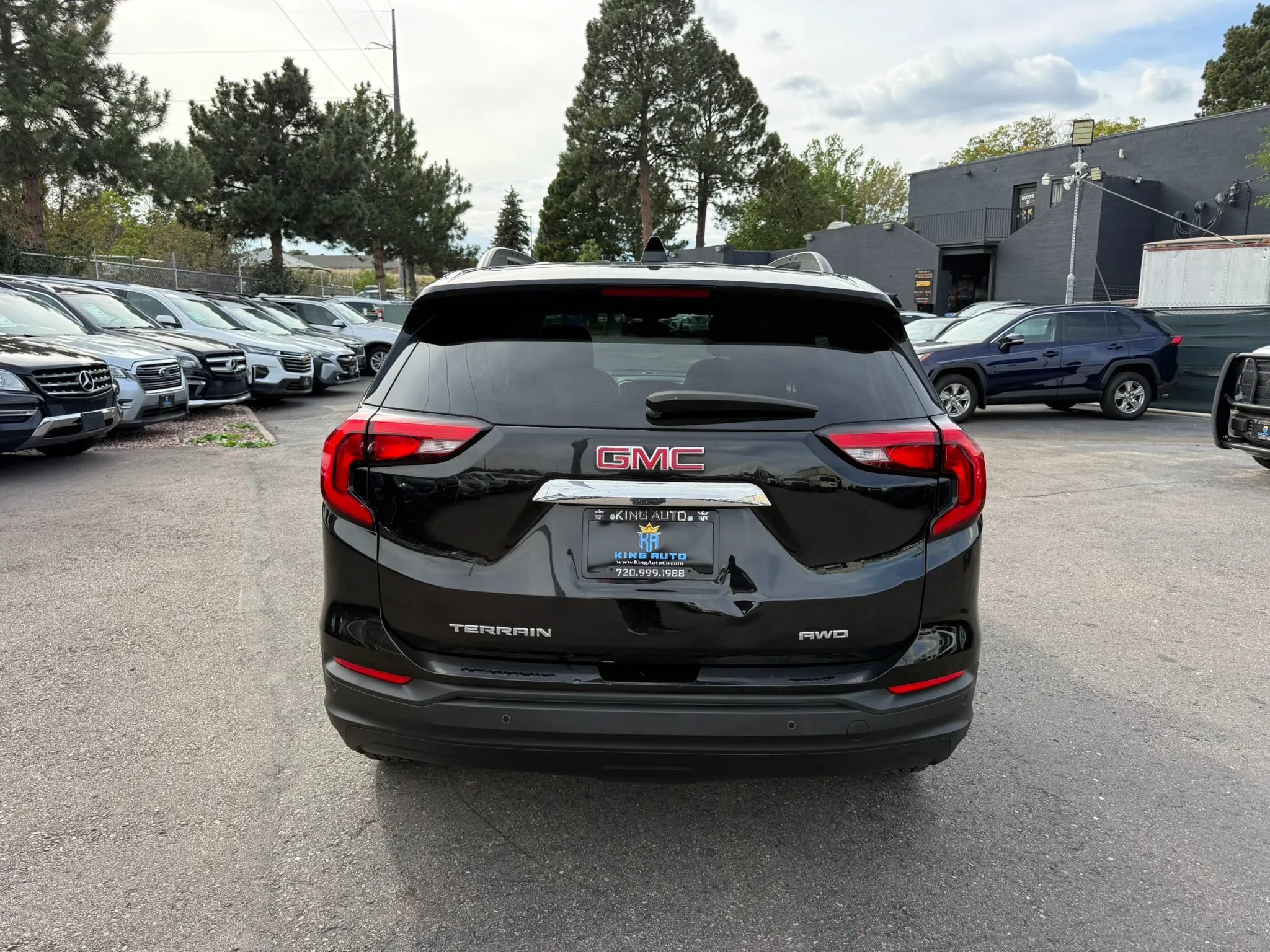 Used 2018 GMC Terrain SLE w/ Driver Convenience Package AWD/4WD image 6