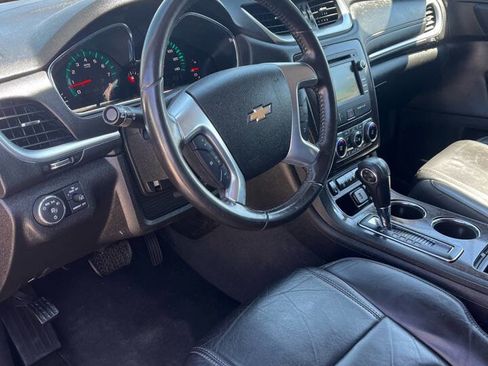 Used 2016 Chevrolet Traverse LT image 19