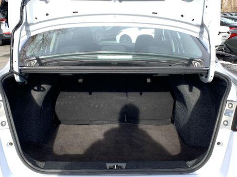 Used 2025 Nissan Versa SV w/ Trunk Package image 29