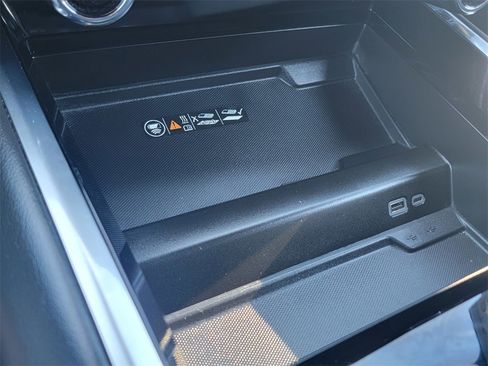 Used 2025 Chevrolet Suburban LT w/ Comfort Package image 30