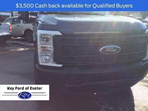 New 2026 Ford F250 XL w/ XL Off-Road Package image 2