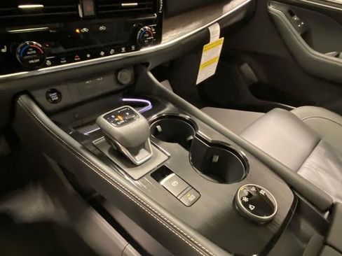 New 2026 Nissan Rogue Platinum image 17