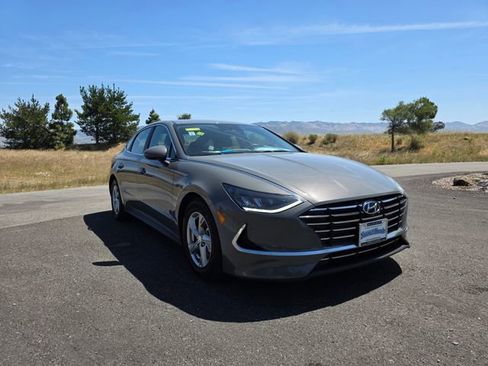 Used 2023 Hyundai Sonata SE w/ Preferred Accessory Package FWD image 20