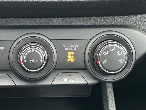 Used 2023 Kia Forte LXS w/ LXS Technology Package image 28