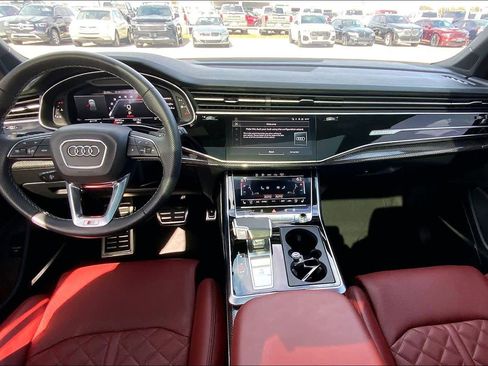 Used 2023 Audi SQ7 Premium Plus w/ Executive Package image 16