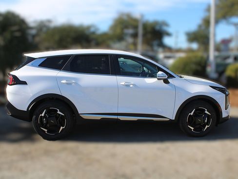 New 2026 Kia Sportage EX FWD image 5