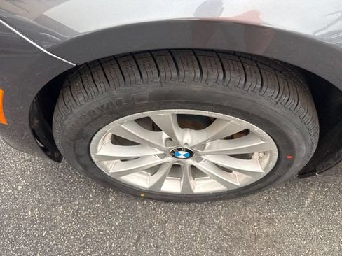 Used 2018 BMW 320i xDrive Sedan AWD/4WD image 19