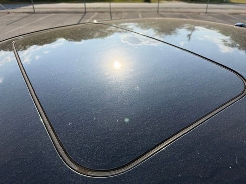 Used 2016 Nissan Altima 2.5 SV w/ Convenience Package FWD image 7