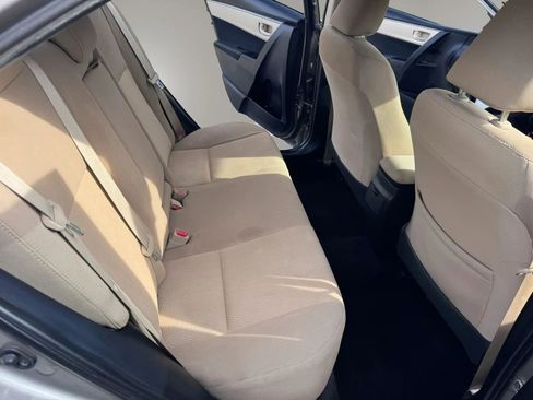 Used 2015 Toyota Corolla LE FWD image 11