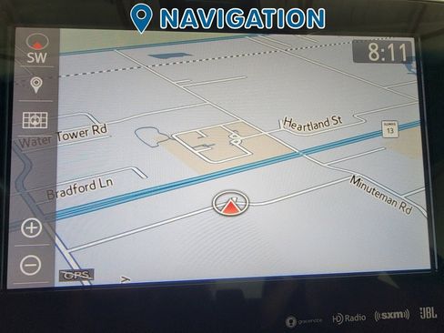 Used 2020 Toyota Avalon Limited image 23