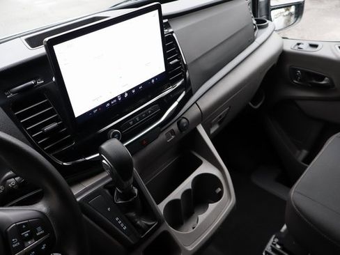 Used 2023 Ford Transit 350 XLT image 24