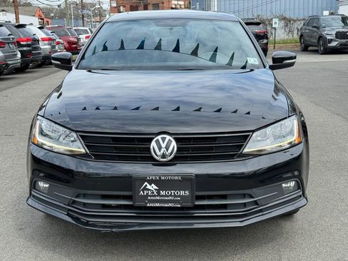 Used 2018 Volkswagen Jetta Sport image 1