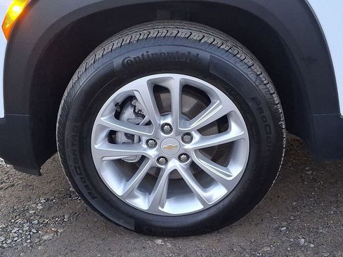 Used 2024 Chevrolet TrailBlazer LS w/ LS Convenience Package image 32