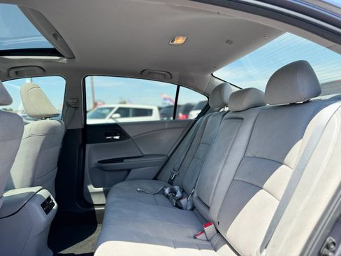 Used 2016 Honda Accord EX image 22