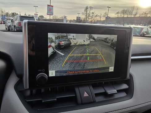 Certified 2025 Toyota RAV4 XLE image 28