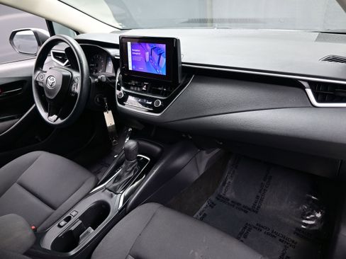 Used 2024 Toyota Corolla LE FWD image 13