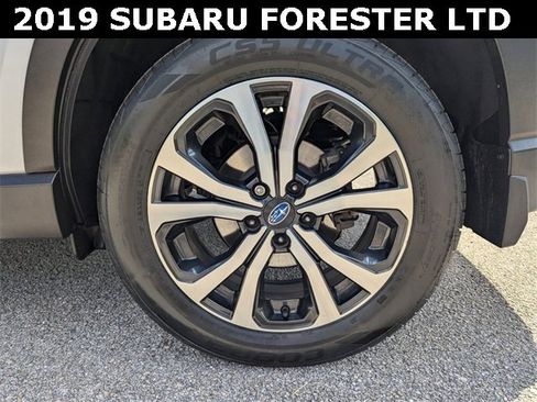Used 2019 Subaru Forester Limited image 16