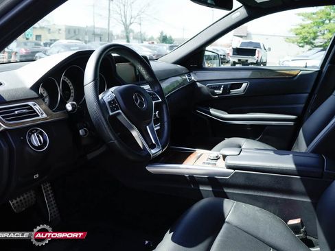 Used 2014 Mercedes-Benz E 350 4MATIC Wagon w/ Premium 1 Package image 21