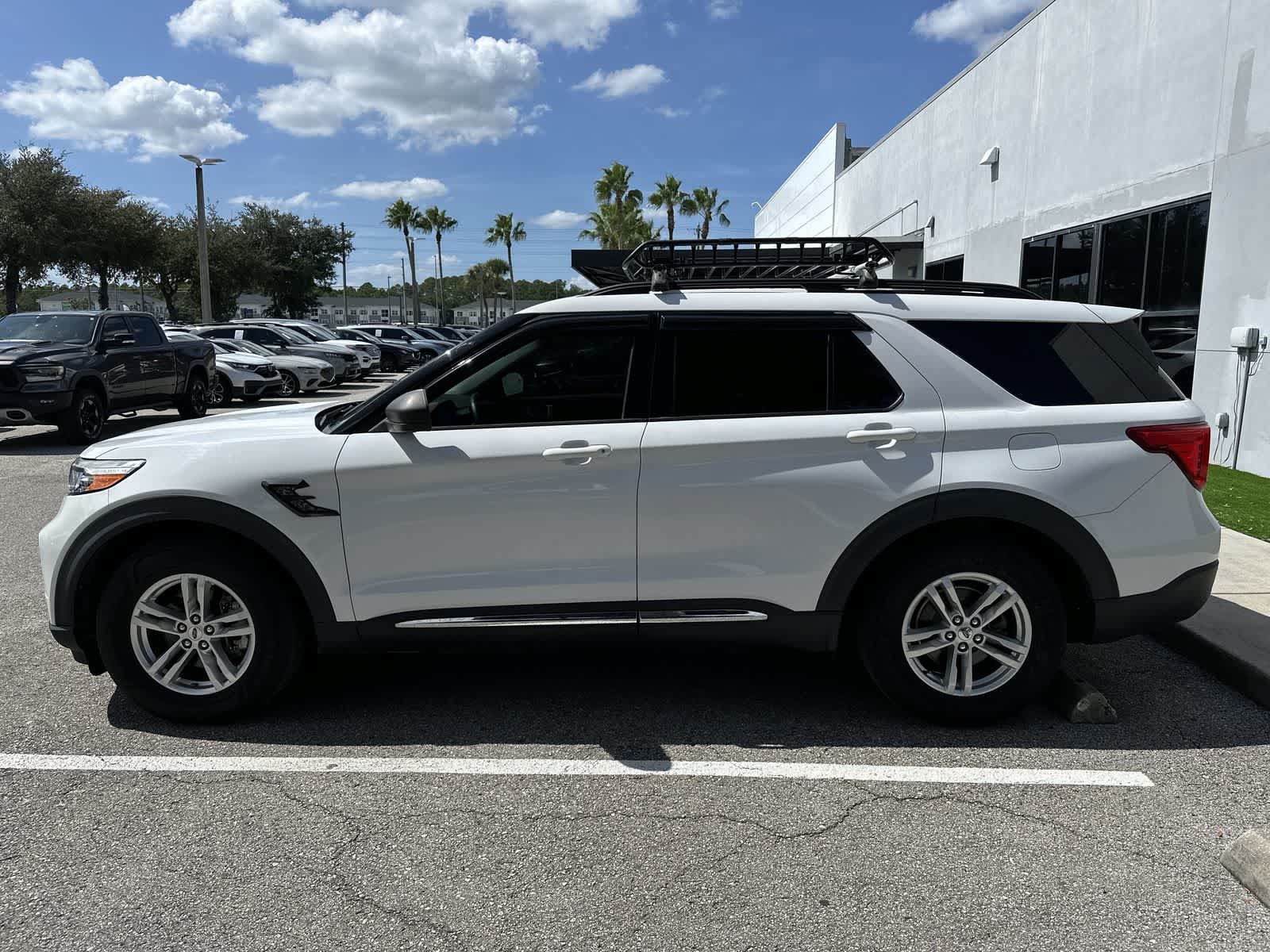 Used 2020 Ford Explorer XLT w/ Equipment Group 202A RWD image 5