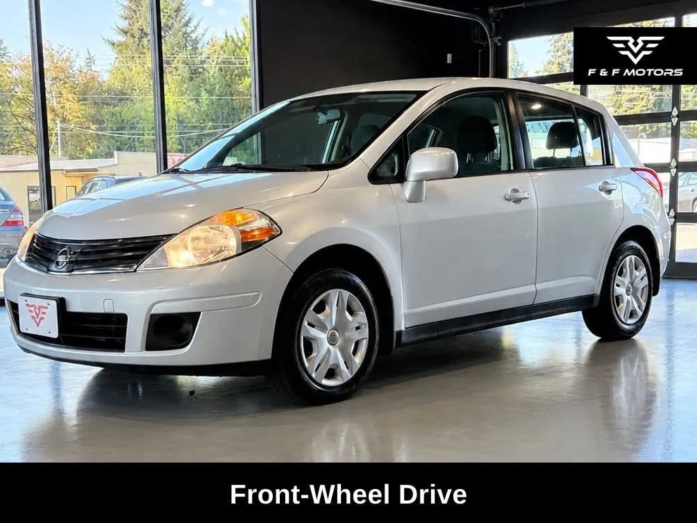 Used 2011 Nissan Versa 1.8 S w/ PWR Plus Pkg FWD image 2