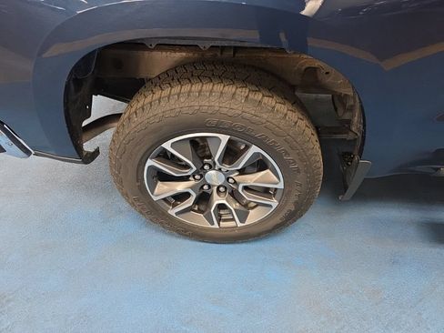 Certified 2022 Chevrolet Silverado 1500 LT w/ All Star Edition Plus AWD/4WD image 6