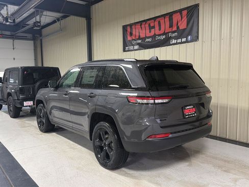 New 2026 Jeep Grand Cherokee Limited w/ Limited Altitude Package image 3