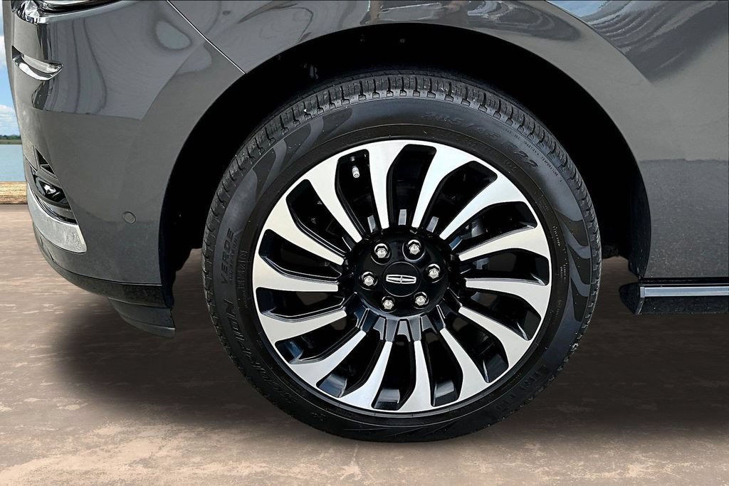 Used 2023 Lincoln Navigator Black Label AWD/4WD image 35