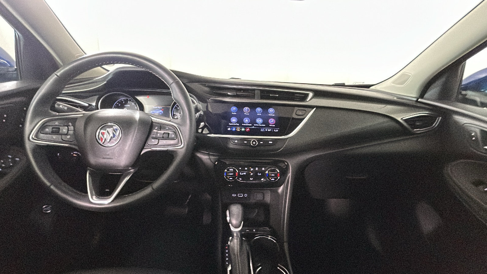 Used 2023 Buick Encore GX Essence w/ Experience Buick Package FWD image 32
