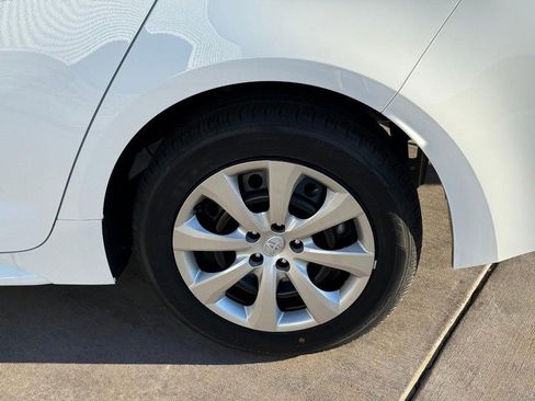Certified 2025 Toyota Corolla LE image 7