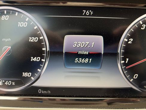 Used 2017 Mercedes-Benz S 550 Sedan image 19