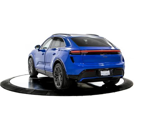 New 2026 Porsche Macan Turbo Electric AWD/4WD image 3