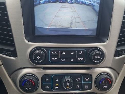 Used 2020 GMC Yukon XL Denali w/ Denali Premium Package image 4