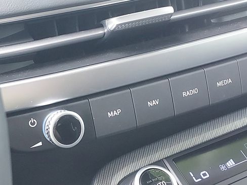 Certified 2025 Hyundai Palisade SEL image 31