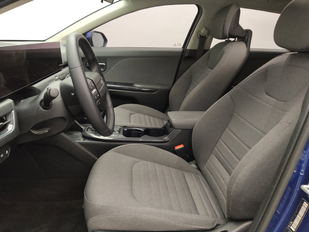 Used 2025 Kia K4 EX FWD image 17